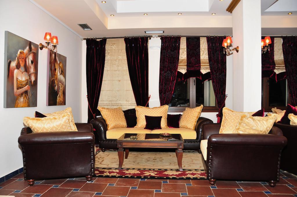 Hotel Gogos กาลัมปากา ภายนอก รูปภาพ