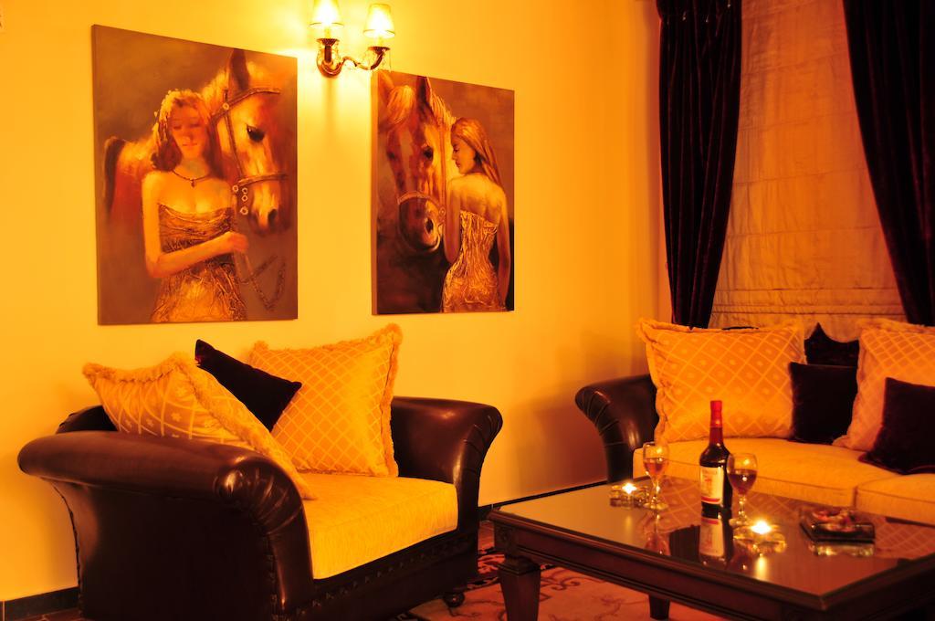 Hotel Gogos กาลัมปากา ภายนอก รูปภาพ