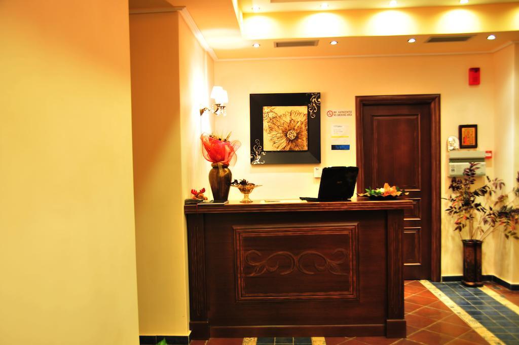 Hotel Gogos กาลัมปากา ภายนอก รูปภาพ
