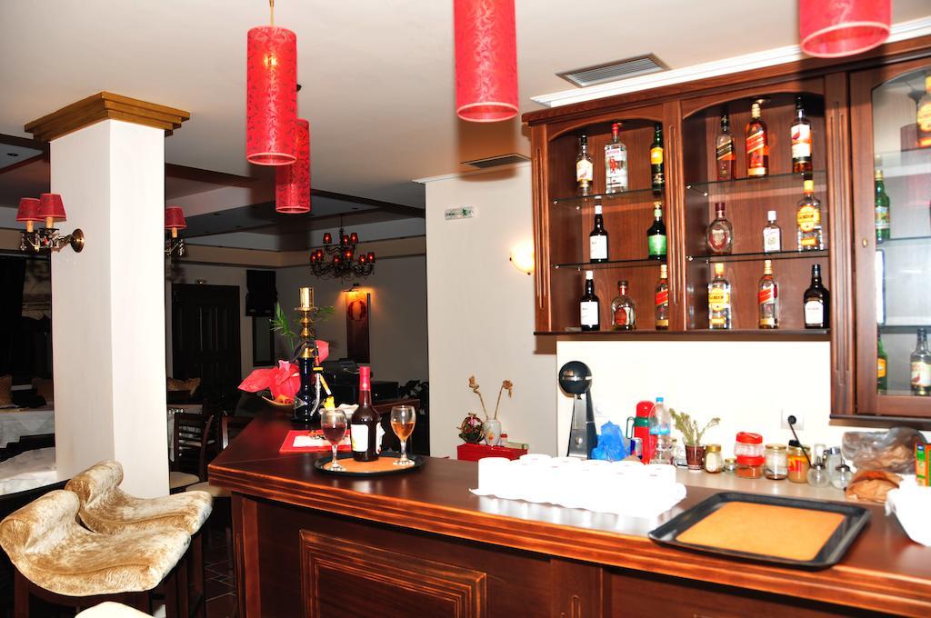 Hotel Gogos กาลัมปากา ภายนอก รูปภาพ