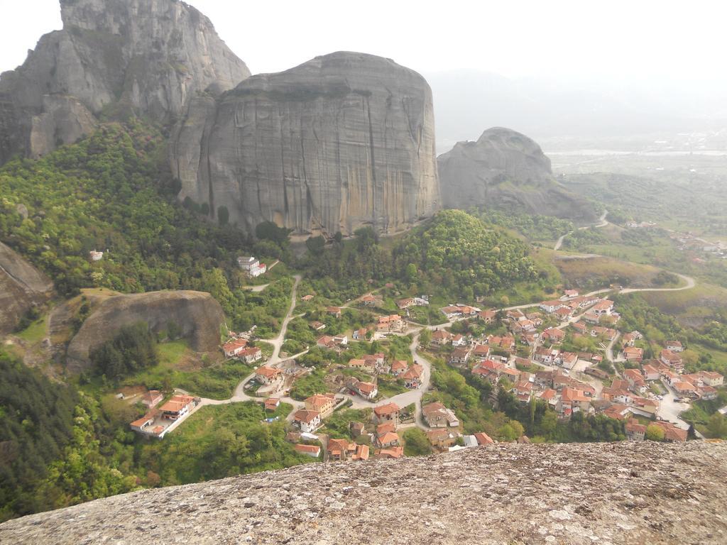 Hotel Gogos กาลัมปากา ภายนอก รูปภาพ