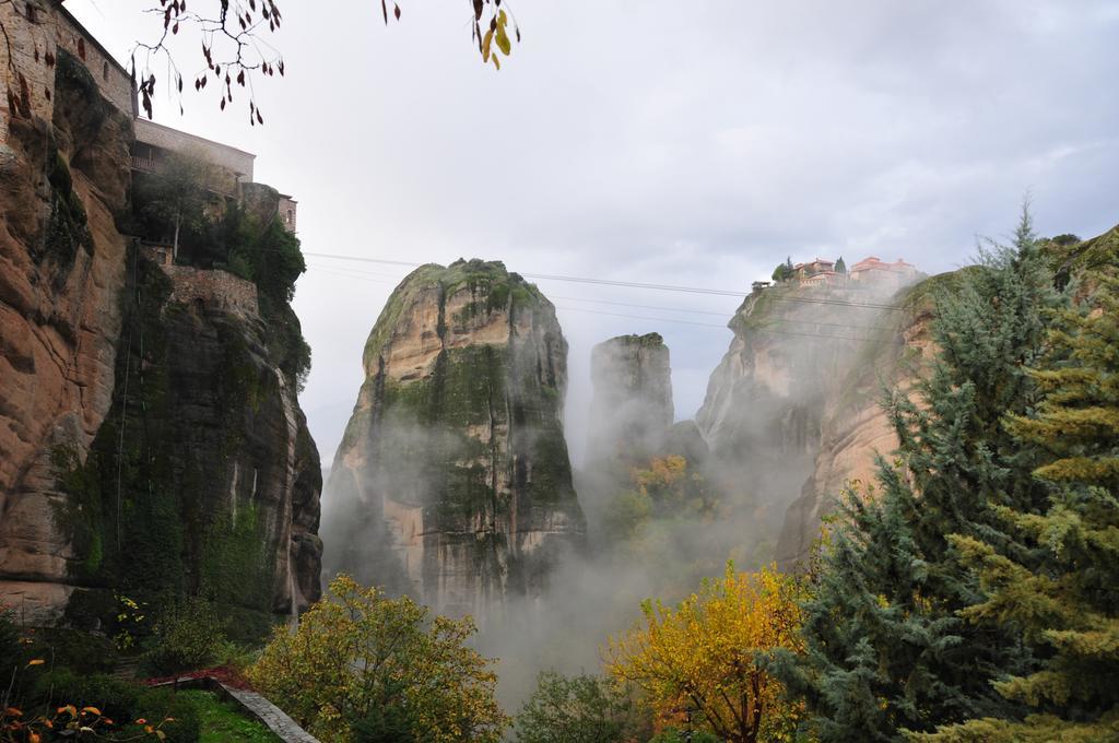 Hotel Gogos กาลัมปากา ภายนอก รูปภาพ